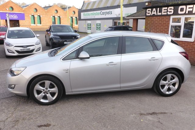 2012 VAUXHALL ASTRA - Photo 10