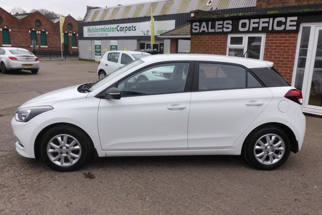 2016 HYUNDAI I20 - Photo 10