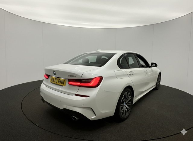 2020 BMW 3 Series 2L M Sport 4dr - Photo 4