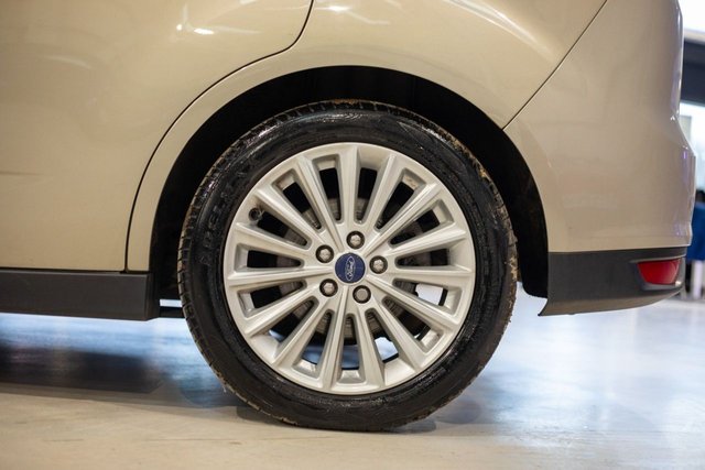 2016 Ford Grand C-Max 1.5L Titanium 5dr - Photo 7