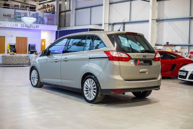 2016 Ford Grand C-Max 1.5L Titanium 5dr - Photo 4