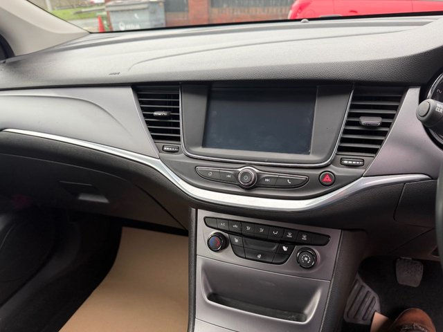 2016 VAUXHALL ASTRA 1.4i Energy Hatchback 5dr Petrol Manual Euro 6 (100 ps) - Photo 11