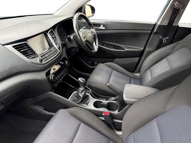2017 HYUNDAI TUCSON 1.6 GDi Blue Drive SE Nav SUV 5dr Petrol Manual Euro 6 (s/s) (132 ps) - Photo 10
