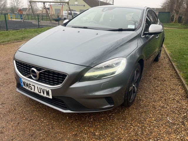 2018 VOLVO V40 - Photo 9