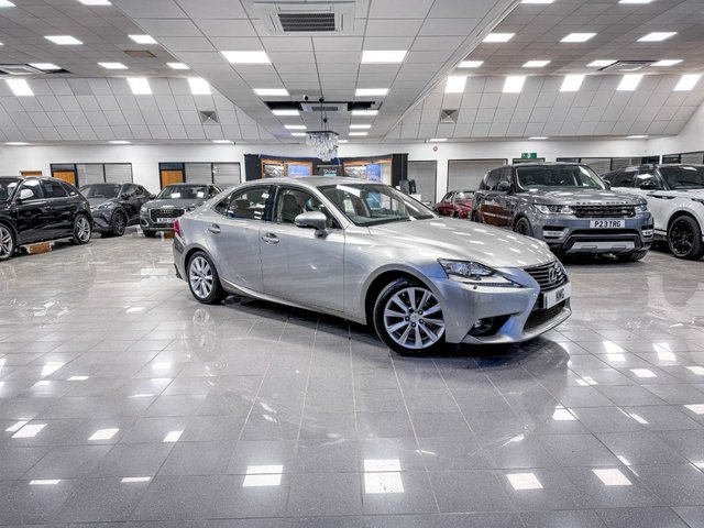 2016 LEXUS IS 2.5 300H EXECUTIVE EDITION SALOON 4DR PETROL HYBRID E CVT EURO 6... photo