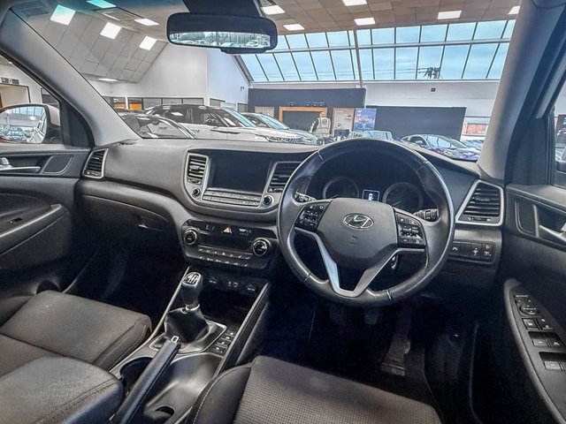 2017 Hyundai Tucson 1.7L SE Nav 5dr - Photo 3