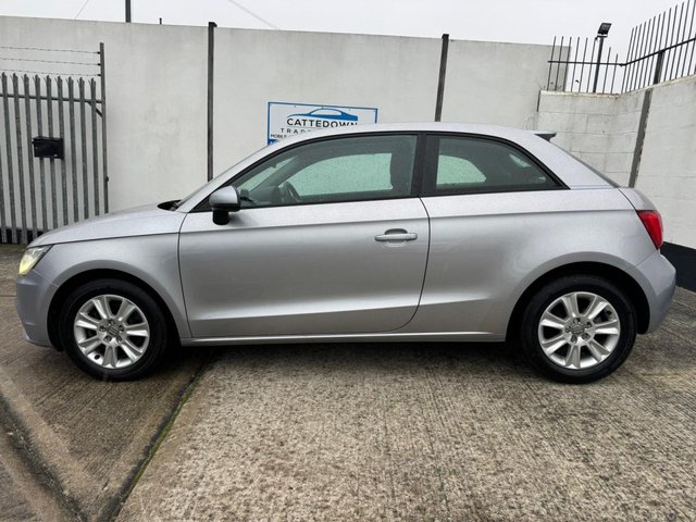 2014 Audi A1 1.6L Se 3dr - Photo 2