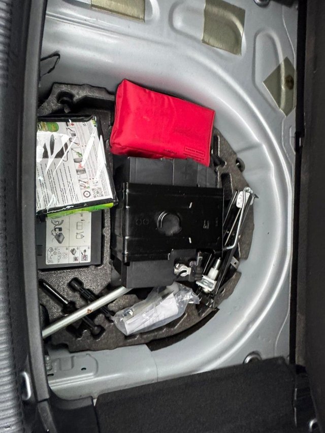 2014 Audi A1 1.6L Se 3dr - Photo 7