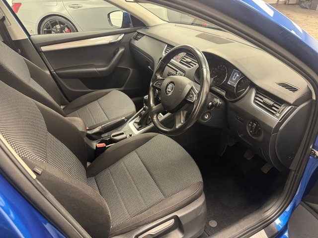 2015 Skoda Octavia 1.6L SE Business 5dr - Photo 4