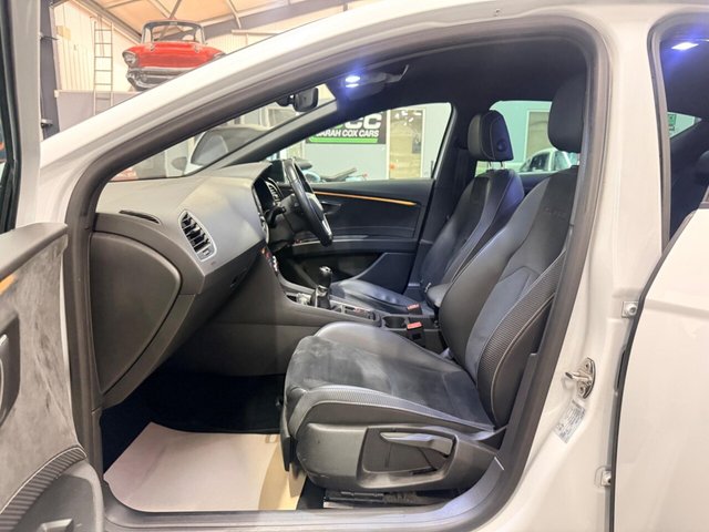 2017 SEAT LEON 2.0 TSI Cupra 300 Euro 6 (s/s) 5dr - Photo 4