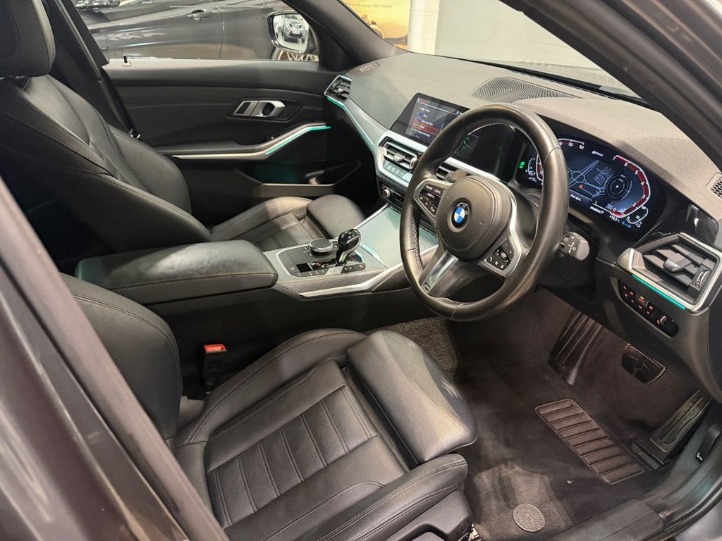 USED 2021 21 BMW 3 SERIES 2.0 330e 12kWh M Sport Touring 5dr Petrol Plug-in Hybrid Auto Euro 6 (s/s) (292 ps) 