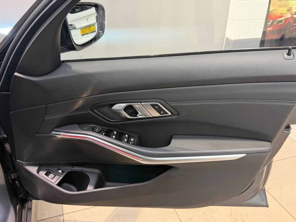 USED 2021 21 BMW 3 SERIES 2.0 330e 12kWh M Sport Touring 5dr Petrol Plug-in Hybrid Auto Euro 6 (s/s) (292 ps) 