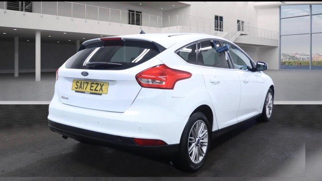 2017 FORD FOCUS - Photo 5