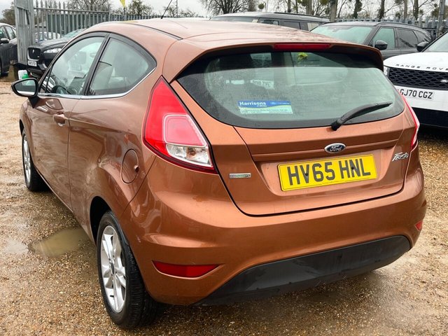 2015 FORD FIESTA - Photo 4