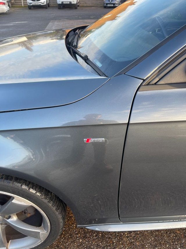 2013 Audi A4 Avant 1.8L Black Edition 5dr - Photo 4