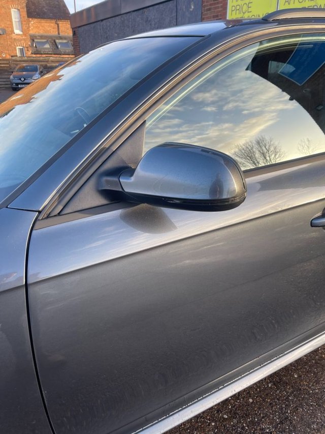 2013 Audi A4 Avant 1.8L Black Edition 5dr - Photo 8