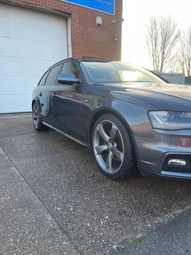2013 Audi A4 Avant 1.8L Black Edition 5dr - Photo 9