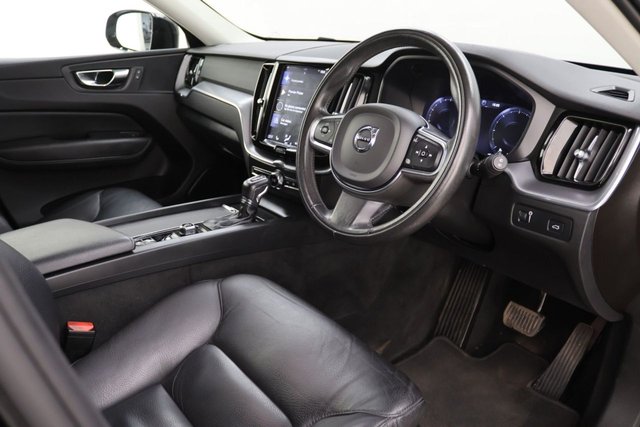 2020 Volvo Xc60 2L Momentum 5dr - Photo 10