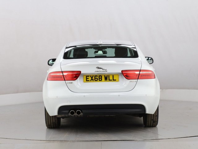 2018 Jaguar Xe 2L Prestige 4dr - Photo 9