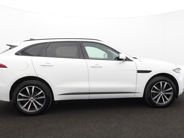 2022 Jaguar F-Pace 2L R-Dynamic Se 5dr - Photo 11
