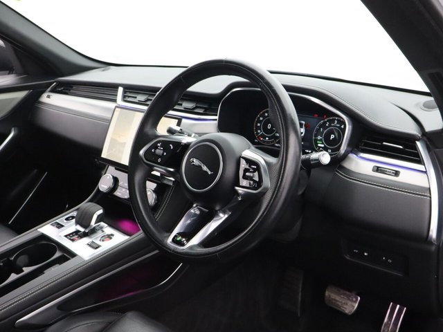 2022 Jaguar F-Pace 2L R-Dynamic Se 5dr - Photo 12