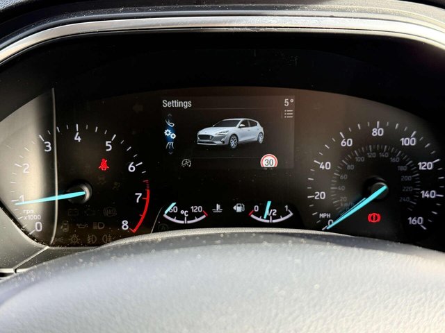 2018 Ford Focus - Photo 9