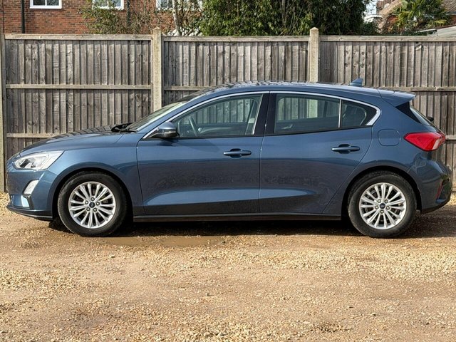 2018 Ford Focus - Photo 10