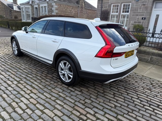 2017 VOLVO V90 Cross Country - Photo 5