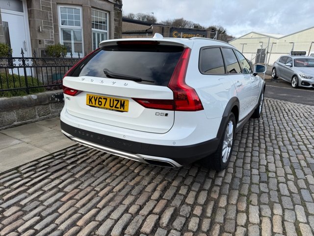 2017 VOLVO V90 Cross Country - Photo 10