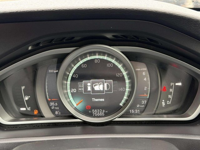 2019 Volvo V40 - Photo 8