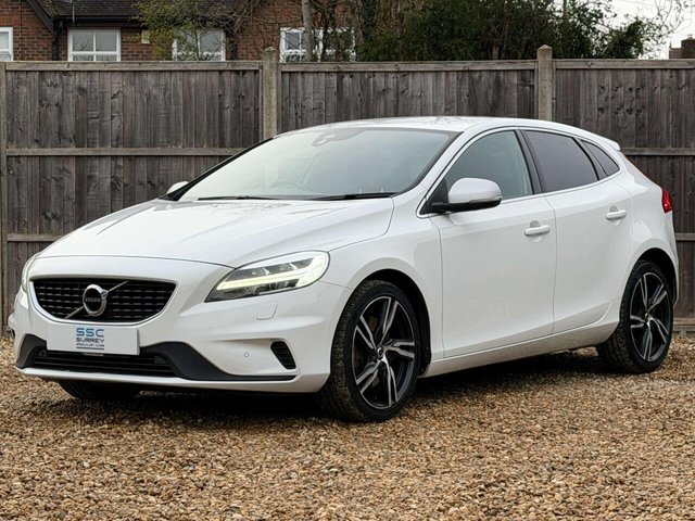 2019 Volvo V40 - Photo 2