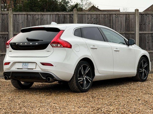 2019 Volvo V40 - Photo 3