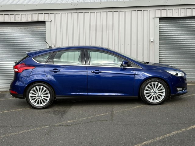 2017 FORD FOCUS - Photo 6
