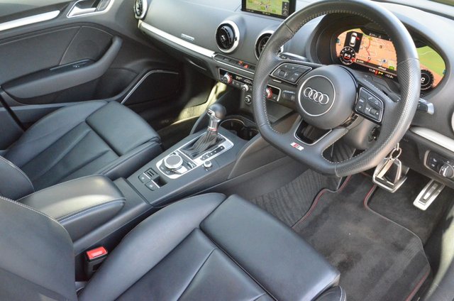 2019 AUDI S3 - Photo 8