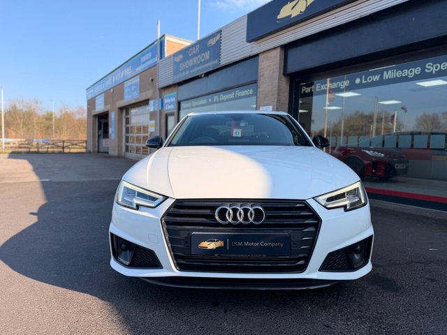 2019 Audi A4 2L Black Edition 4dr - Photo 2