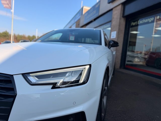 2019 Audi A4 2L Black Edition 4dr - Photo 7