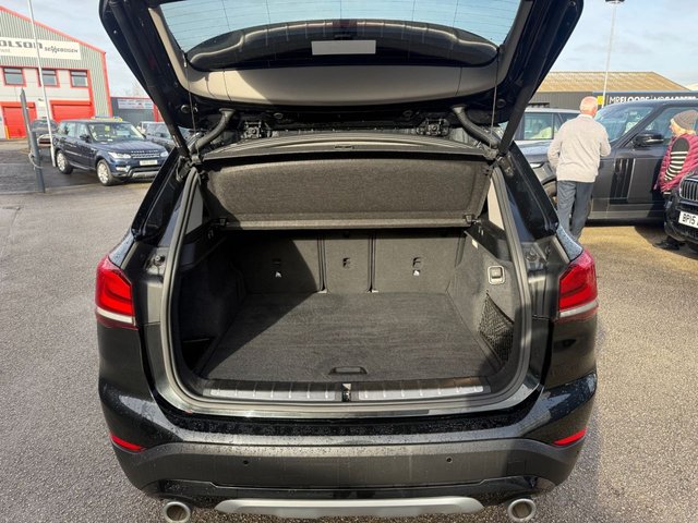 2019 BMW X1 2.0 18d xLine SUV 5dr Diesel Auto xDrive Euro 6 (s/s) (150 ps)-Factory Extras Worth £860-Finished In Black Sapphire Metallic-Black Dakota Leather Upholstery-Sun Protection Glazing-Climate Control-Mfsw-Dab Radio-Bluetooth-Satnav-Nice Family Car. - Photo 7
