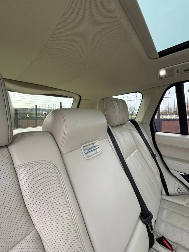 2014 Land Rover RANGE ROVER - Photo 12
