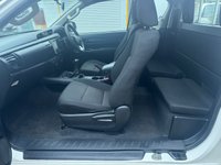 USED 2019 19 TOYOTA HILUX 2.4 D-4D Active Pickup Double Cab 4dr Diesel Manual 4WD Euro 6 (3.5t) (150 ps) 