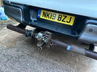 USED 2019 19 TOYOTA HILUX 2.4 D-4D Active Pickup Double Cab 4dr Diesel Manual 4WD Euro 6 (3.5t) (150 ps) 