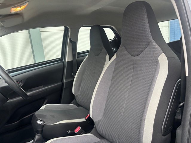 2021 TOYOTA AYGO 1.0 VVT-i x-play Hatchback 5dr Petrol Manual Euro 6 (Safety Sense) (71 ps) - Photo 5