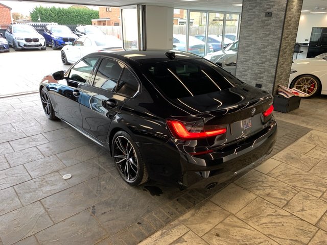 USED 2021 71 BMW 3 SERIES 2.0 320i M Sport Saloon 4dr Petrol Auto Euro 6 (s/s) (184 ps) LOW MILEAGE | M SPORT PRO PACKAGE