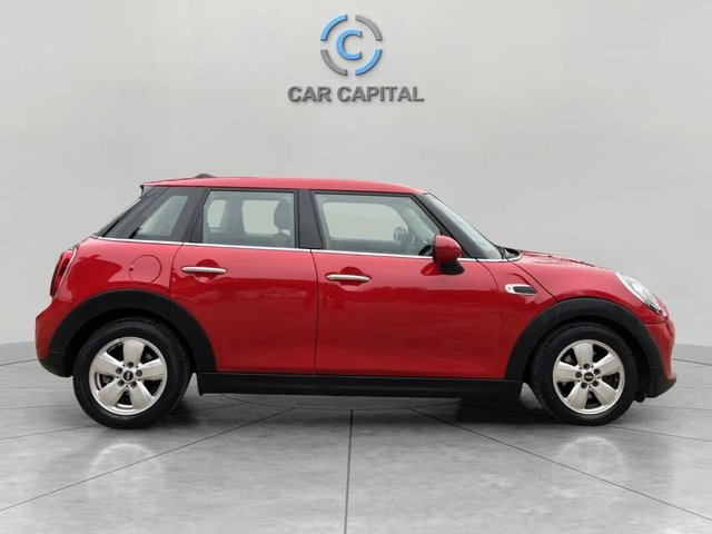 2019 MINI Hatch 1.5L Cooper Classic 5dr - Photo 4