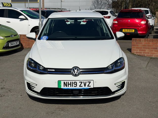 2019 Volkswagen E-Golf - Photo 2