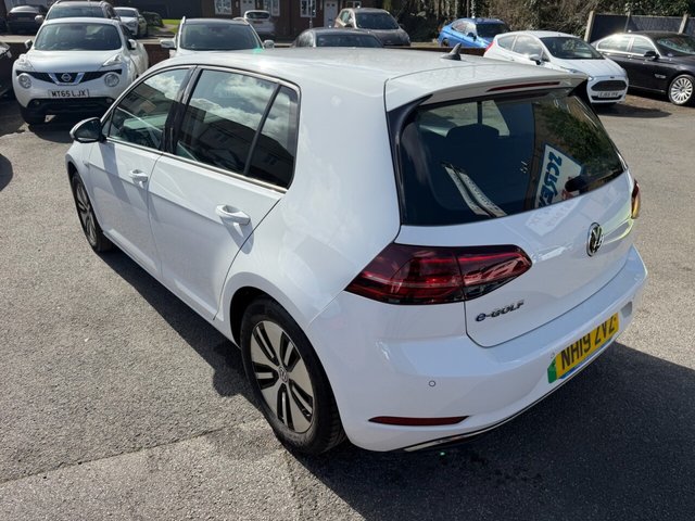 2019 Volkswagen E-Golf - Photo 6