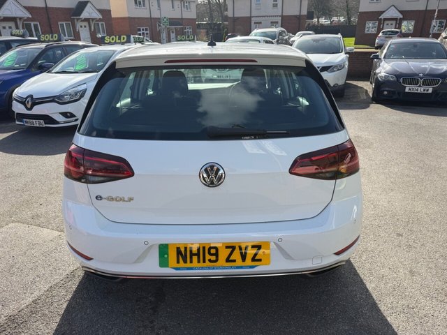 2019 Volkswagen E-Golf - Photo 10