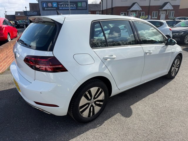 2019 Volkswagen E-Golf - Photo 7