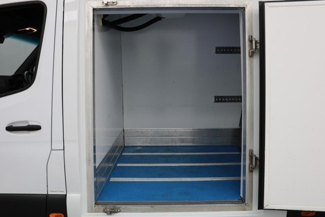 2021 Mercedes-Benz SPRINTER - Photo 3