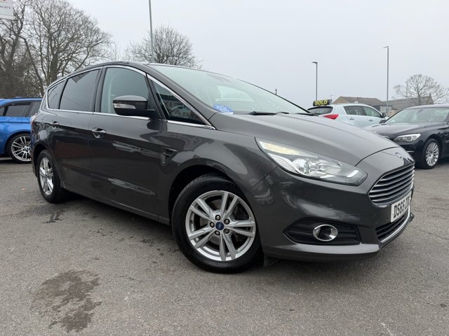 2015 Ford S-Max 1.5L Titanium 5dr - Photo 11