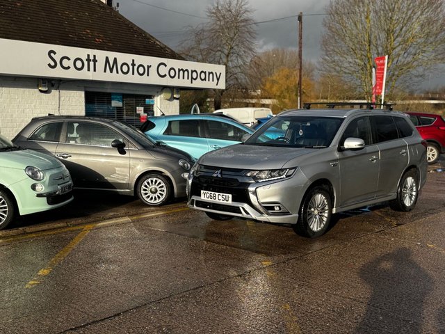 2018 MITSUBISHI OUTLANDER - Photo 6